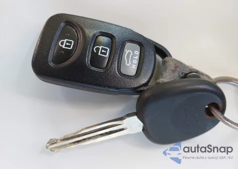 2012 Hyundai Elantra Gls (Ulsan Plant) from USA, damaged, VIN KMHDH4AEXCU382588